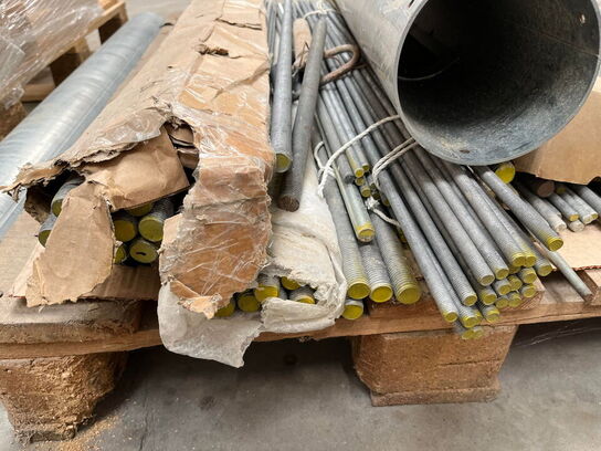 1 Palle med Assoreret Matrialer