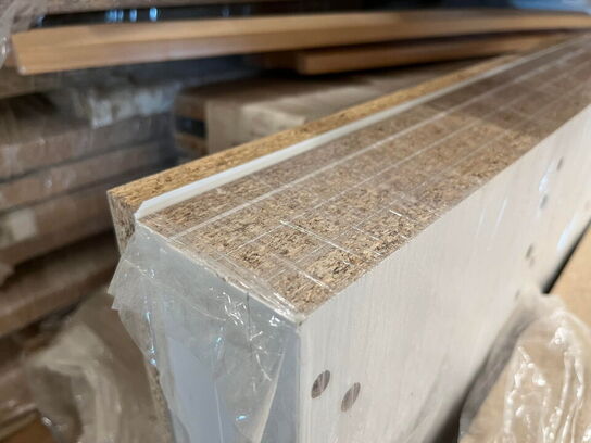 1 Palle med Assortert Byggematrialer