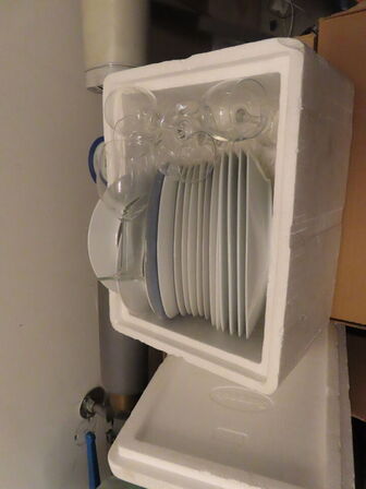 Tøm rummet for pant og køkkengrej