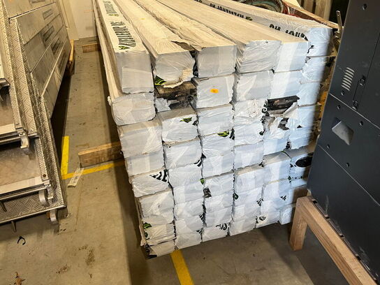 1 Palle med Facade Planker 