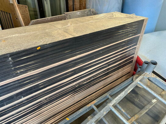 1 Palle med Grå/Sort Troldteks plader