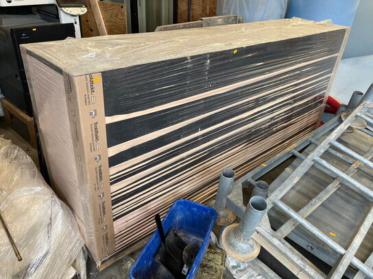 1 Palle med Grå/Sort Troldteks plader