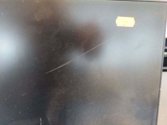 2 stk. monitor, NEOVO FS-24, med keybord og dockinstation