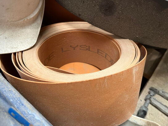 1 Palle med Assoreret Matrialer