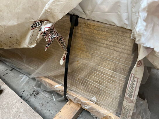 1 Palle med Fodlister og Plader