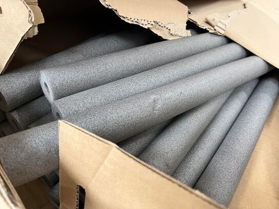 1 Palle med Assortert Byggematrialer