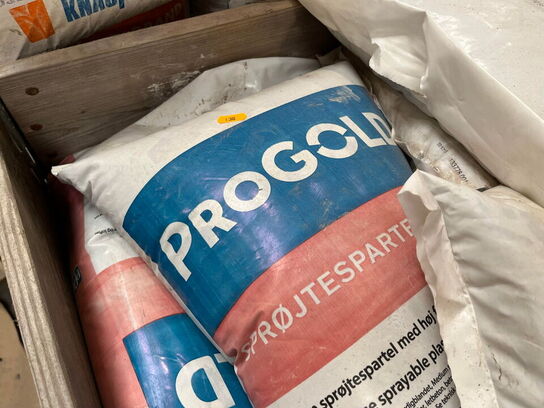 1 Palle med Assortert Byggematrialer