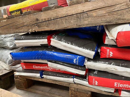 2 Paller med byggematrealer 