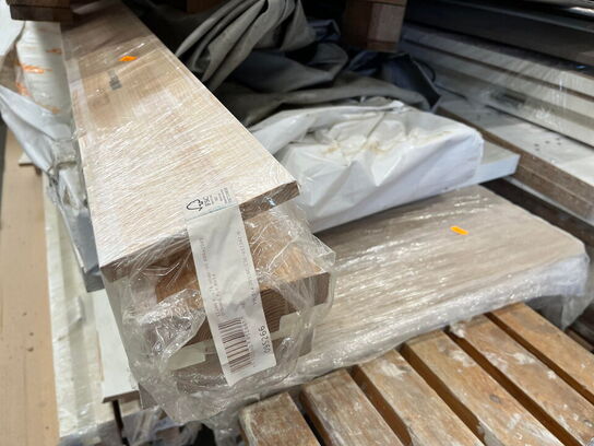 1 Palle med Assortert Byggematrialer