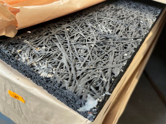 1 Palle med Sorte Troldtekt plader