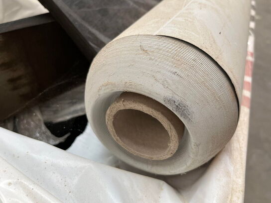 1 Palle med Assoreret Matrialer