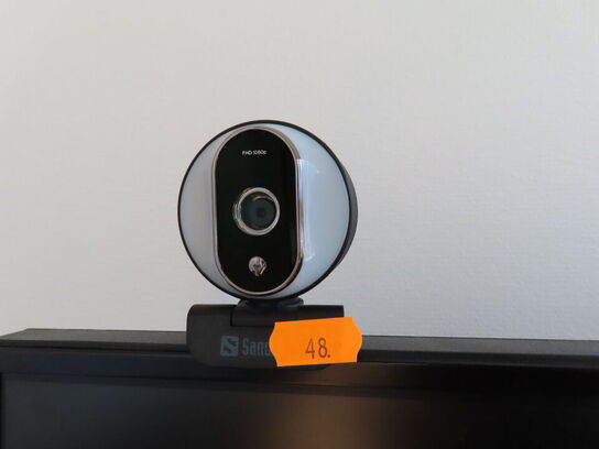 43" monotor, LG 43UN700-B m. tastatur, webcam og dockingstation,