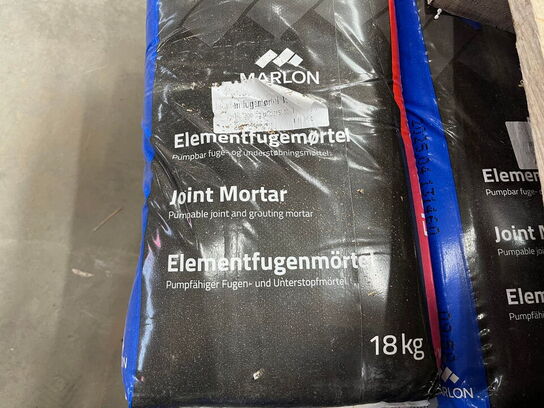 2 Paller med byggematrealer 