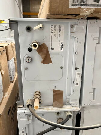 Palle med 8 stk. El-Kedel, Kasse med Vindskeder