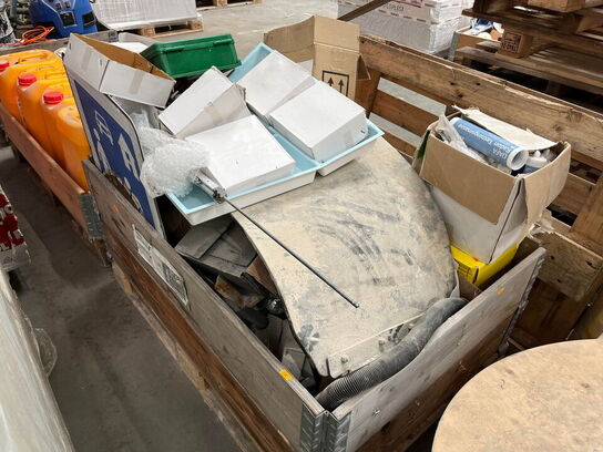 1 Palle med Assoreret Matrialer