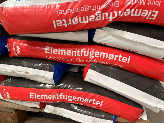 2 Paller med byggematrealer 