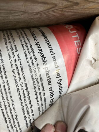 1 Palle med Assortert Byggematrialer