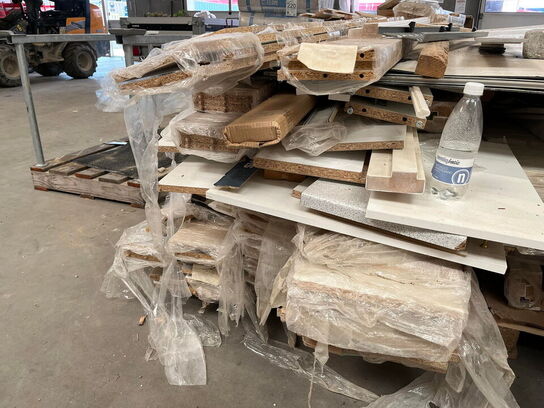 1 Palle med Assortert Byggematrialer