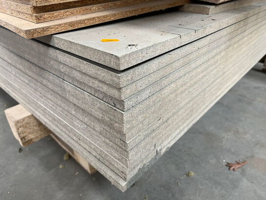 1 Palle med Assortert Byggematrialer