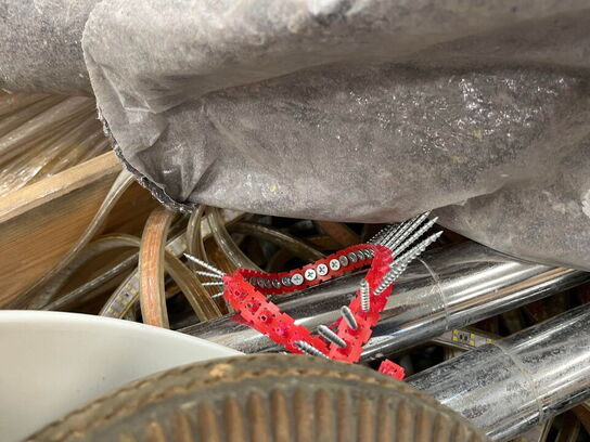 1 Palle med Assoreret Matrialer