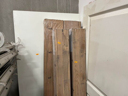 Træ Gulv planker 14mm og 2 Døre