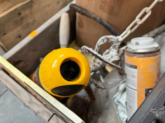 1 Palle med Assoreret Matrialer