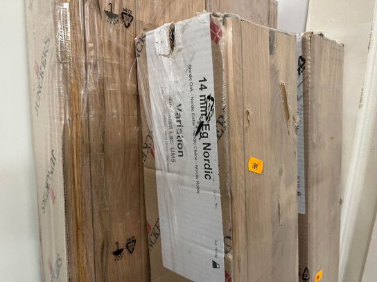 Træ Gulv planker 14mm og 2 Døre