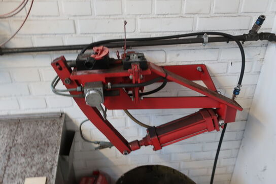 Værkstedsbord, reol m.v.