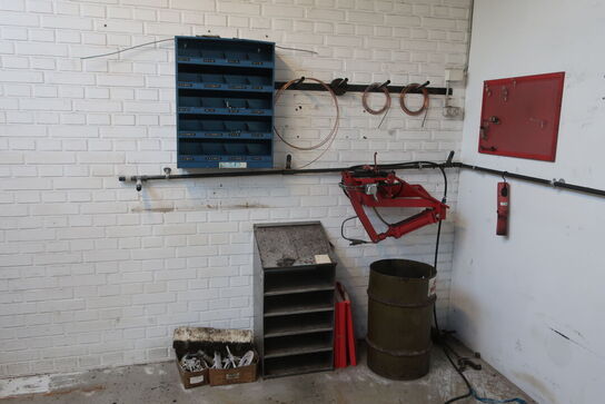 Værkstedsbord, reol m.v.