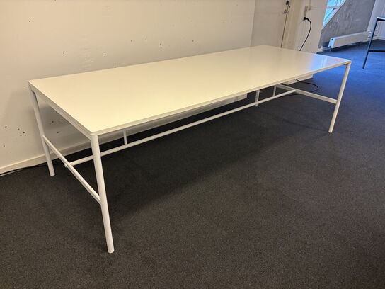 Dining Table MILLION CPH - MIES - 250x90x74cm - Hvid/Hvid Finér