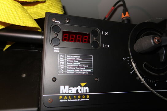 Moving head MARTIN PAL1200