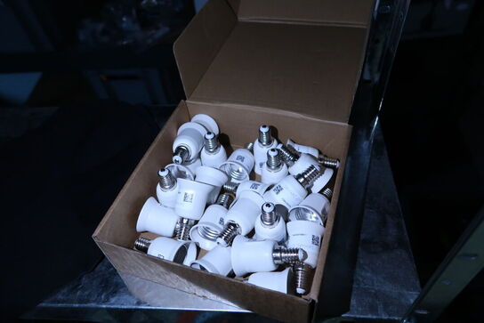 3 stk. lagerreoler med div. Reservedele