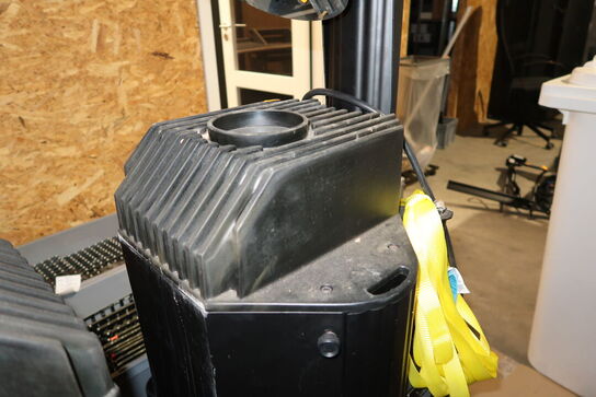 Moving head MARTIN PAL1200