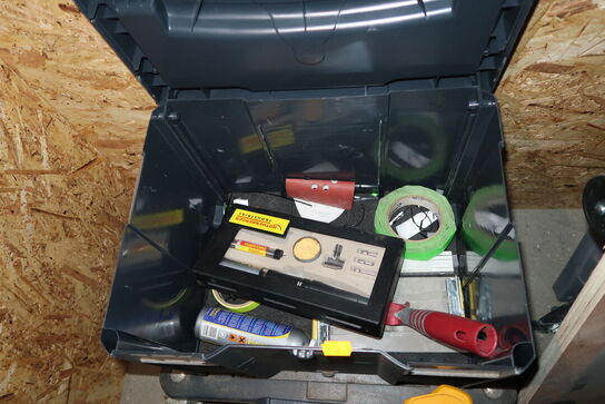 4 stk. kasser med div. Værktøj