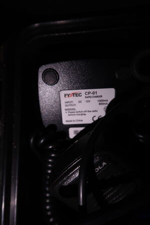 Kuffert med div. Walkie talkier FYSTEC CP-01