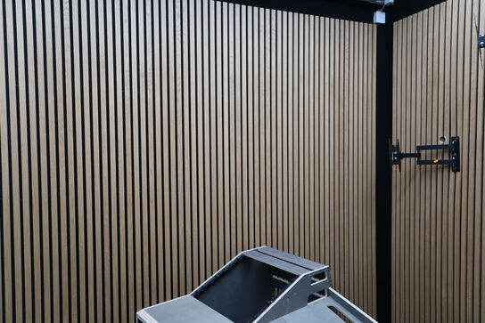 Div. Akustikpaneler (køber skal selv tage dem ned)