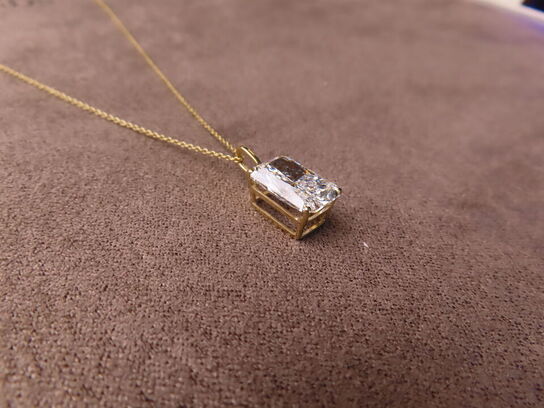 14 kt. Guldhalskæde med 5.05 ct. Briliantsleben Diamant