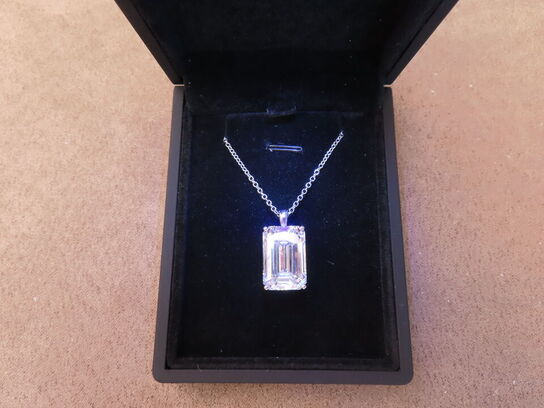 14 kt. Hvidguldhalskæde med 15,03 ct. Briliantsleben Diamant