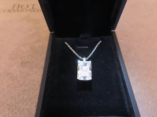 14 kt. Hvidguldhalskæde med 10.01 ct. Briliantsleben Diamant