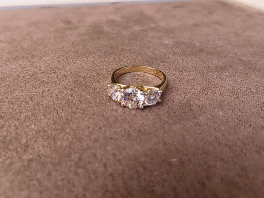 14 kt. Guldring med 2.45 ct. Briliantsleben Diamant