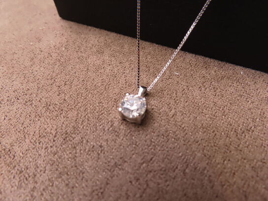 Diamanthalskæde med 0,96 ct. naturlig diamant og 14K hvidguld