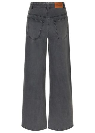 Nicette BAUM UND PFERDGARTEN Str.: 44