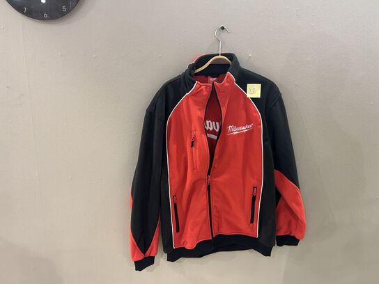 Milwaukee Flis, Str L