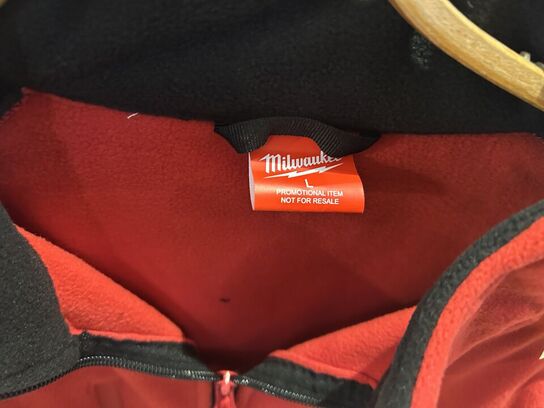 Milwaukee Flis, Str L