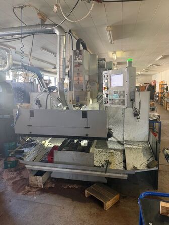 4 akset bearbejdningscenter, fabr. HAAS, type TM -2 HE årg 2006