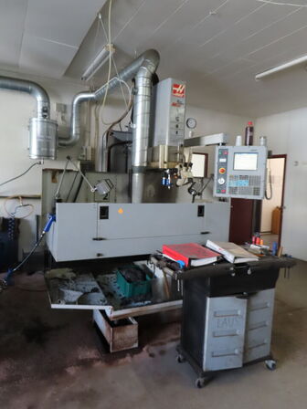 4 akset bearbejdningscenter, fabr. HAAS, type TM 2 HE årg. 2005