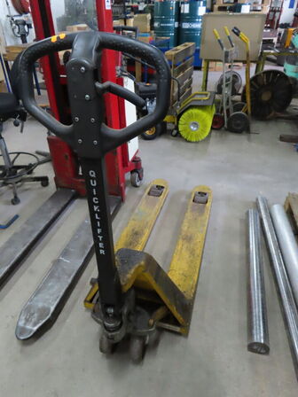 Løftevogn - Bemærk: Kan først hentes d. 29/4