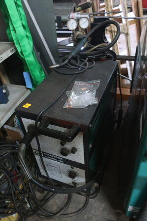 Svejsemaskine, fabr. MIGATRONIC, type AUTOMIG 180