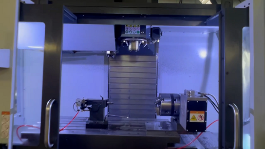 4 akset bearbejdningscenter, fabr. HAAS, type VF 4SS årg 2019 # KUN KØRT 332 timer