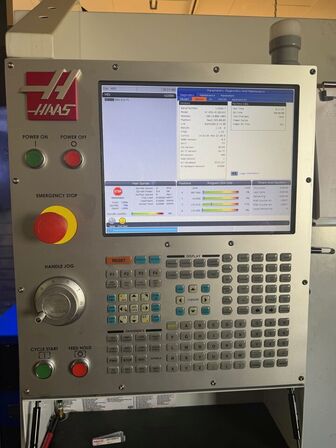 4 akset bearbejdningscenter, fabr. HAAS, type VF 4SS årg 2019 # KUN KØRT 421 timer